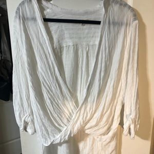 URBAN OUTFITTERS WHITE BLOUSE SHIRT